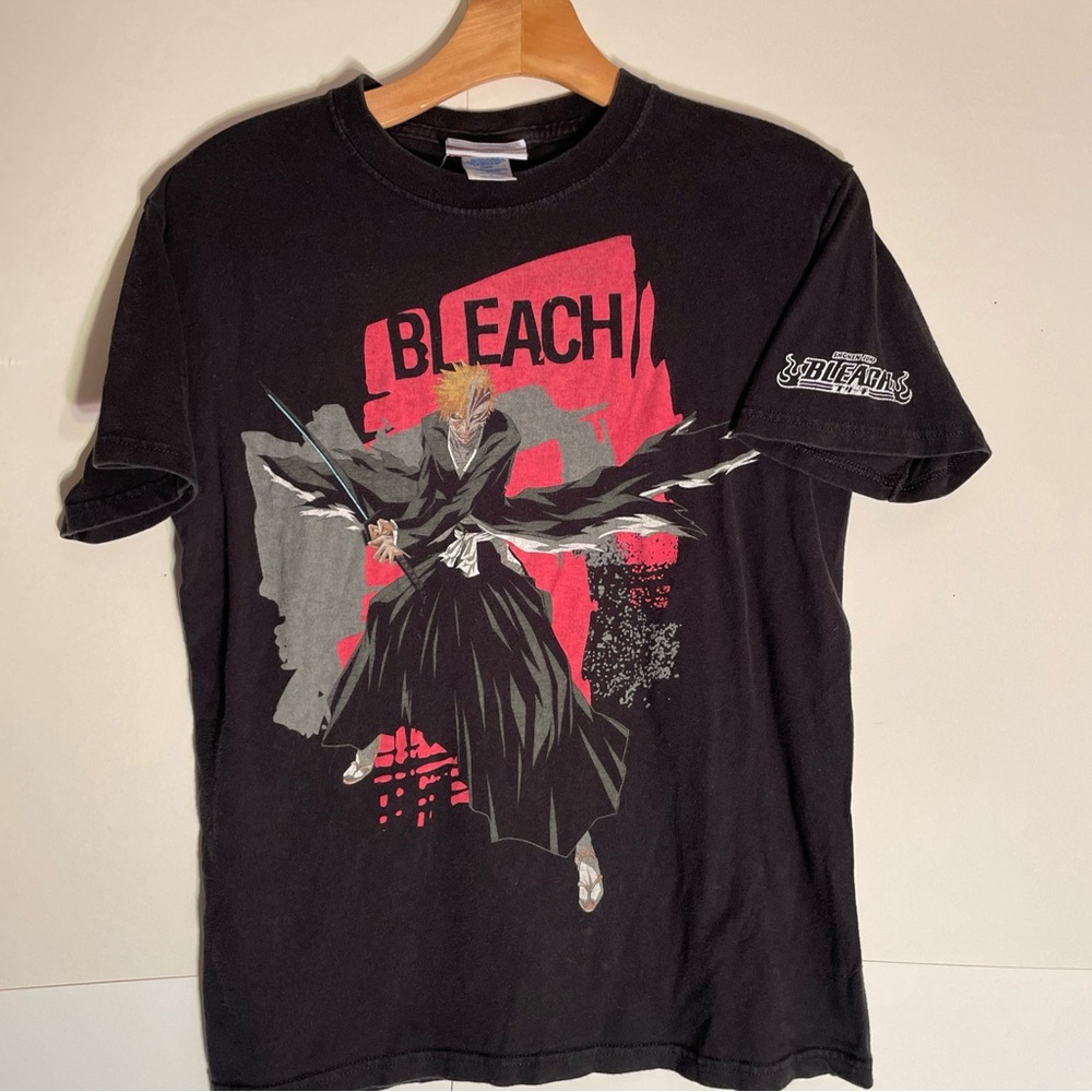 VTG Shonen Jump Bleach TShirt Small Y2k Rare Anime Tite Kubo Large Graphic Print
